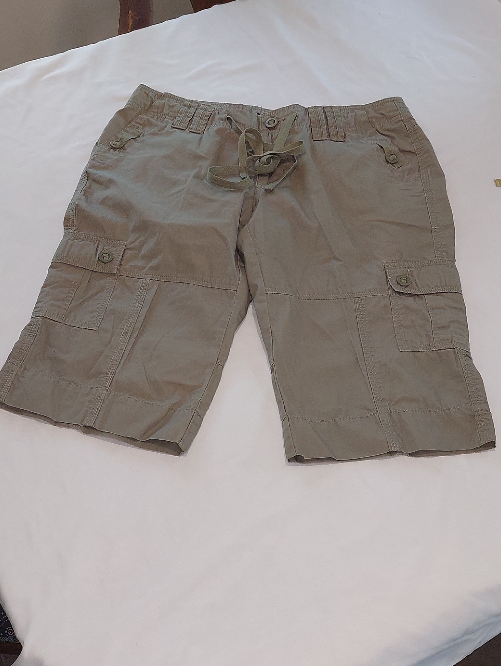 Duplex By Tyte  Burmuda Cargo Shorts Size 8 Petite